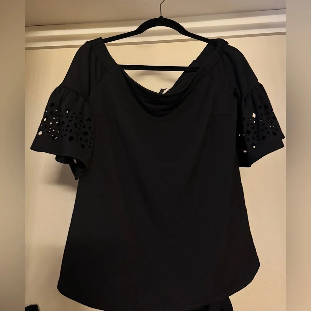 Banana Republic M OFF SHOULDER Blouse